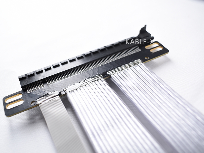 PCI-E4.0 graphics card wiring harness